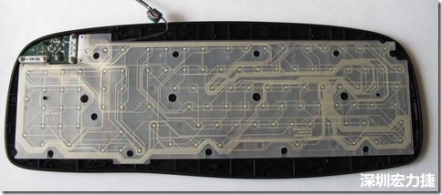現在的電腦鍵盤拆開被蓋后就只看到一片約5mmx3mm的電路板及兩片取代原本電路板的PTF。